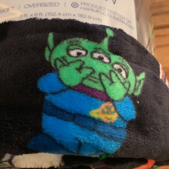 Disney’s Toy Story Buzz Lightyear Throw Blanket - Picture 7 of 8